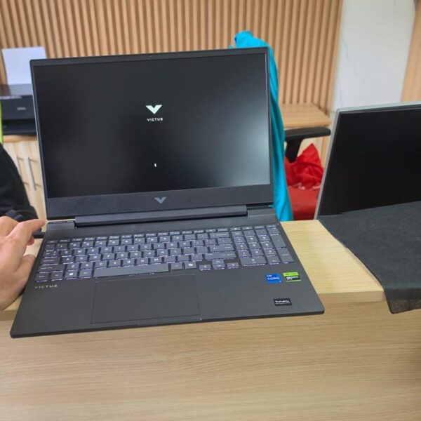 HP Victus Gaming 15 RTX 5060 8GB